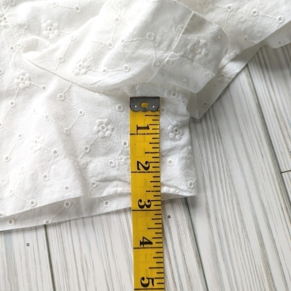 Lauren Conrad Cotton Eyelet Shorts with Belted Waist in White Size XL NWT - Picture 9 of 13